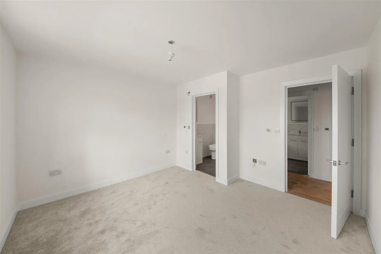 Harefield Road, Uxbridge, photo 13