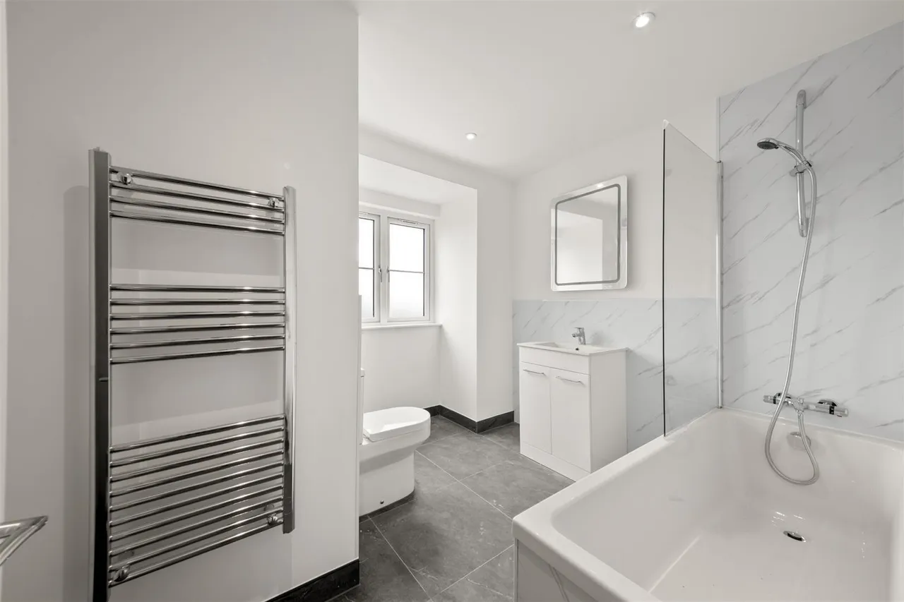 Harefield Road, Uxbridge, photo 7