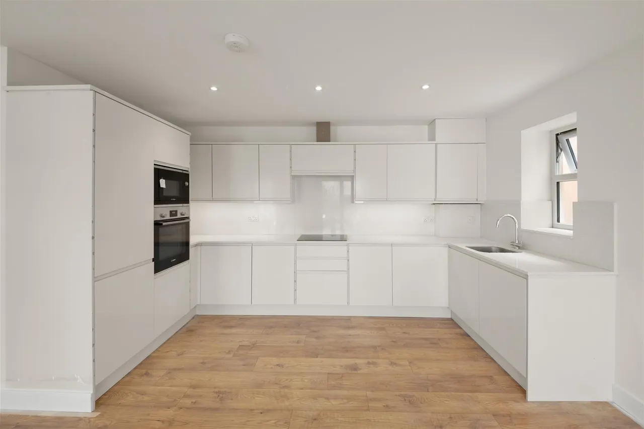 Harefield Road, Uxbridge, photo 4