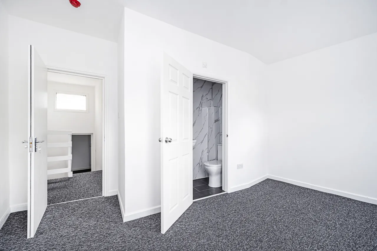 145 Morning Lane, London, photo 8