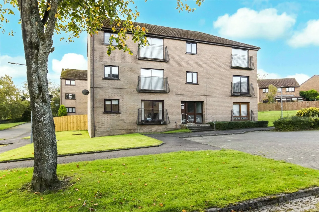 1 bed flat for sale, Lothian Way, Brancumhall, G74