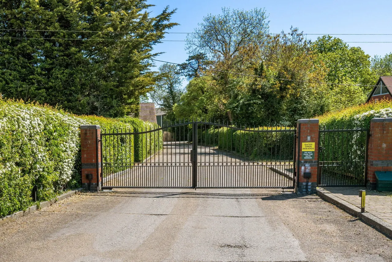 Brickendon Lane, Brickendon, SG13, photo 57