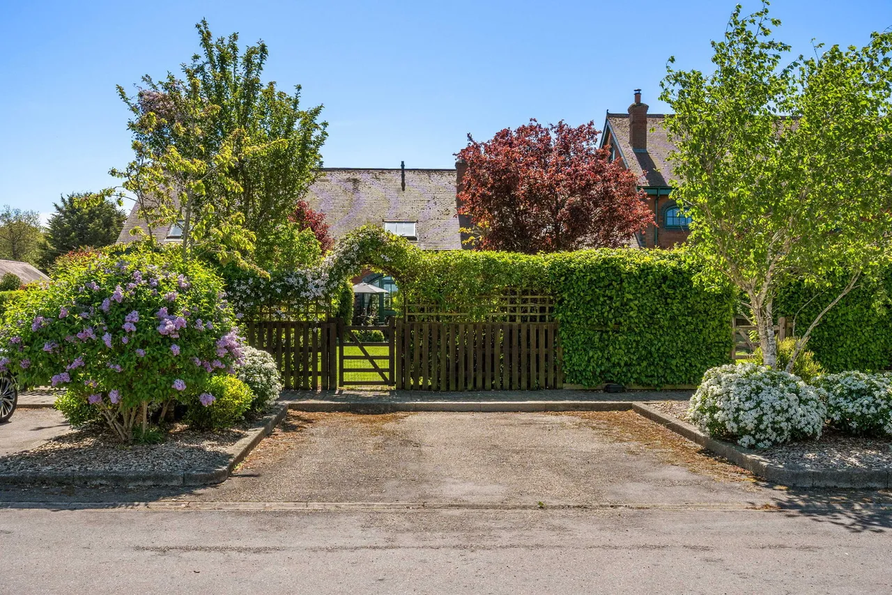 Brickendon Lane, Brickendon, SG13, photo 24