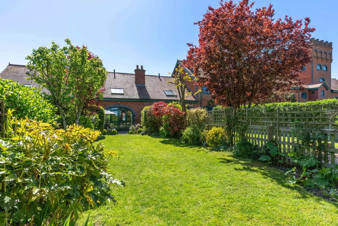 Brickendon Lane, Brickendon, SG13, photo 32