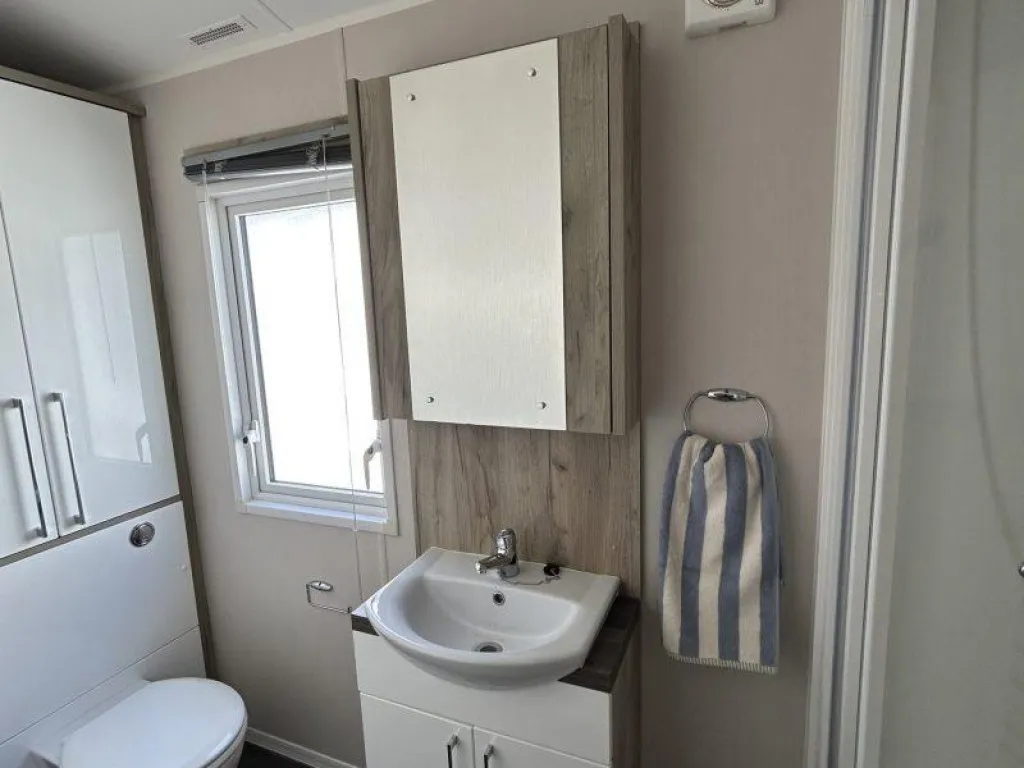 Towyn Road, Towyn, LL22, photo 6