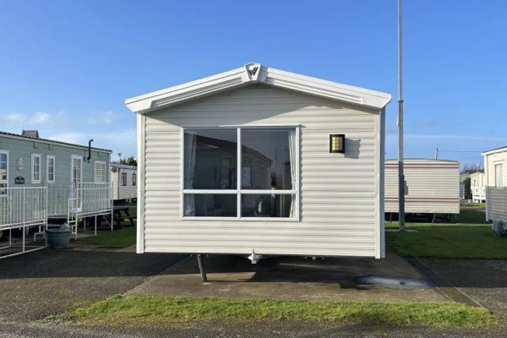 2 bed mobile home for sale, Towyn Road, Towyn, LL22