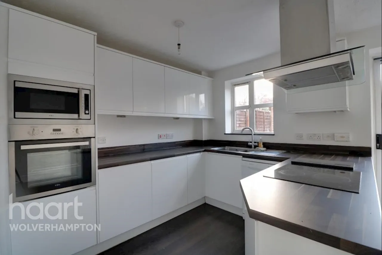 Oulton Mews, Stafford, ST15, photo 2