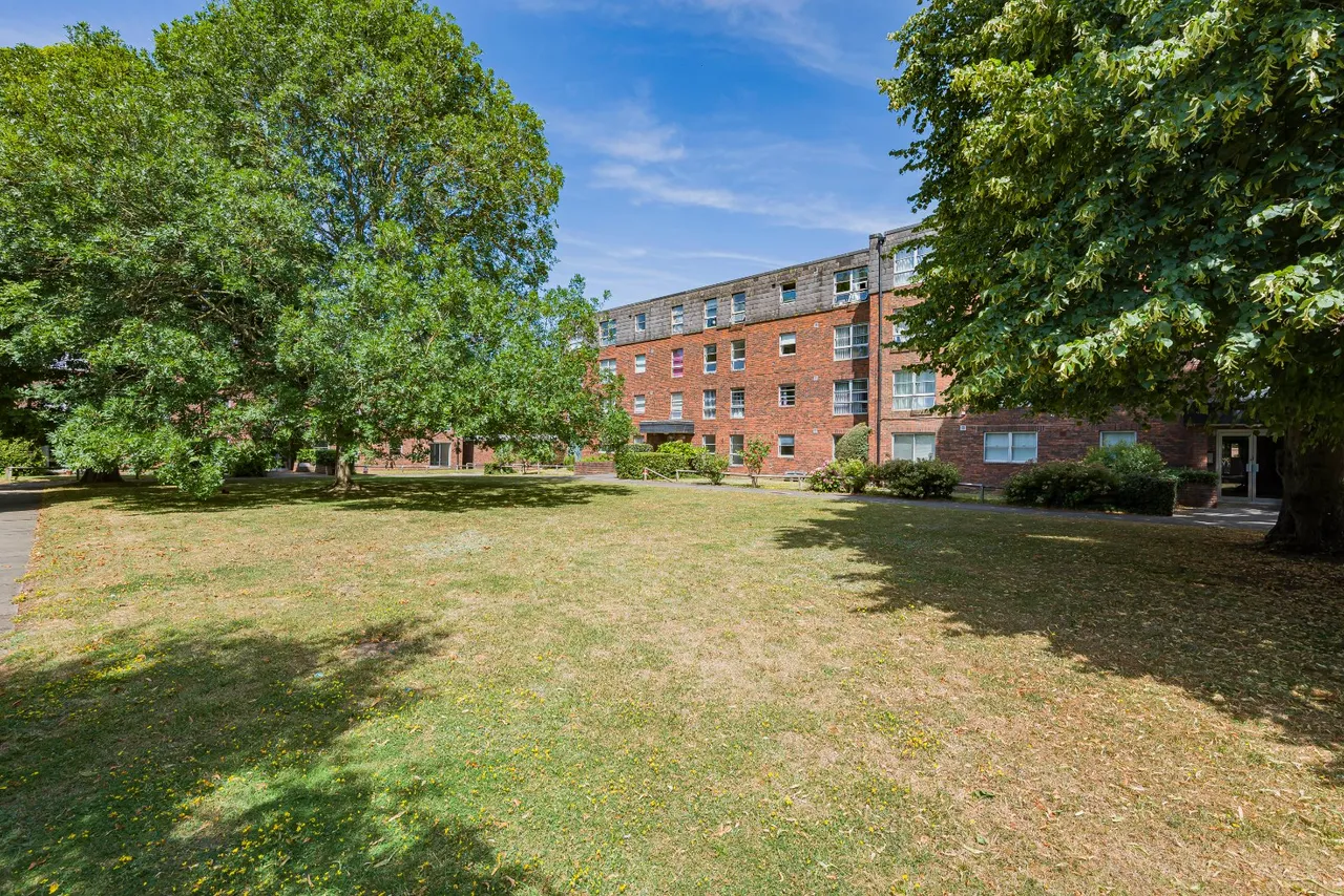 Marlowe Gardens, Eltham, photo 7