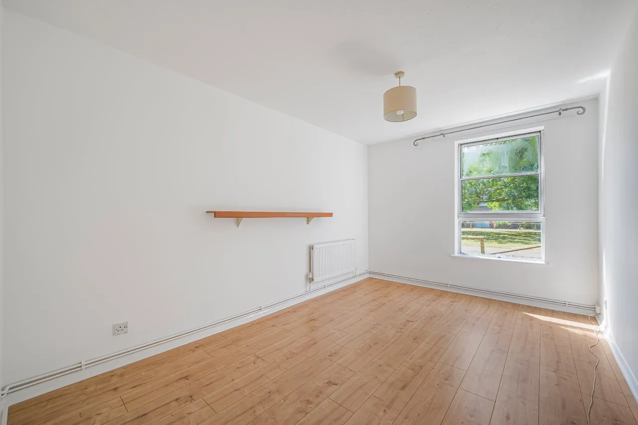 Marlowe Gardens, Eltham, photo 4