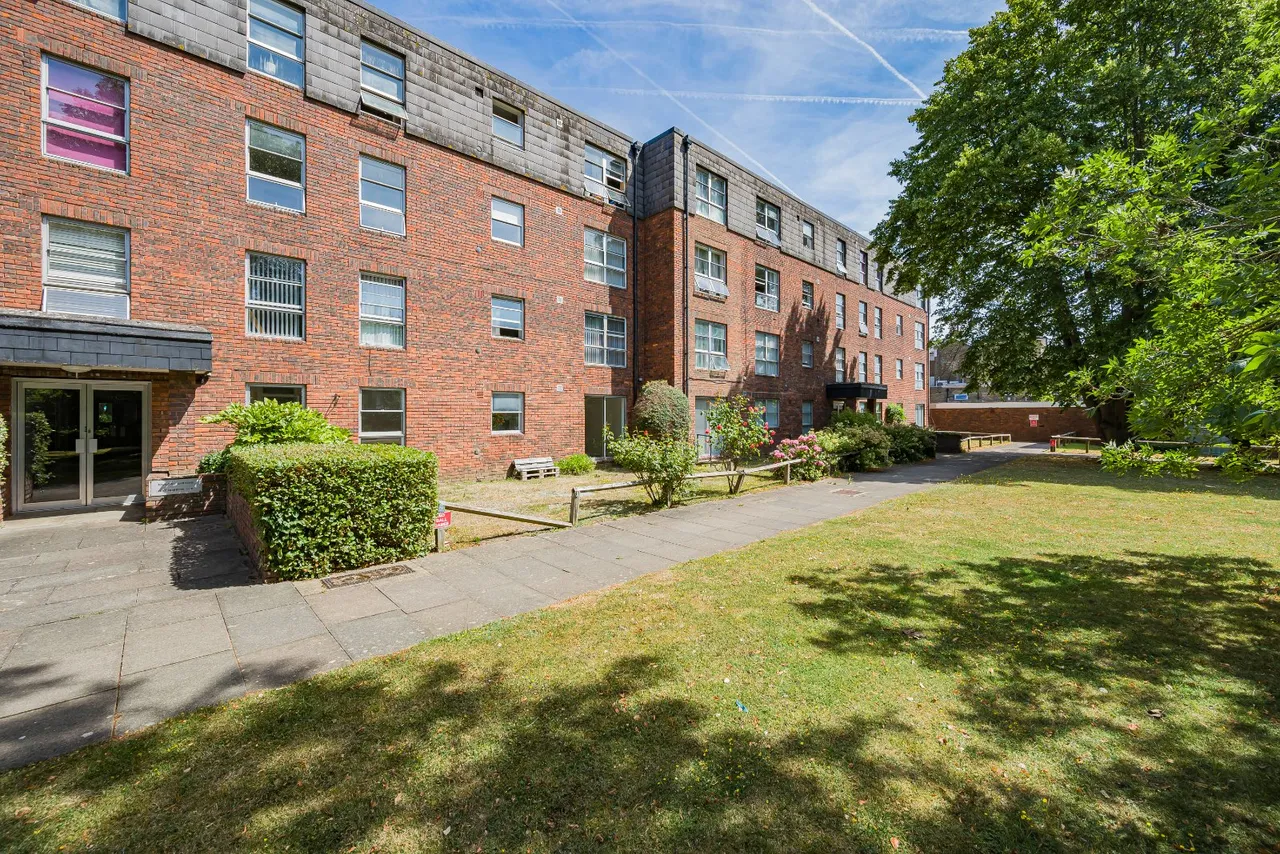 Marlowe Gardens, Eltham, photo 13