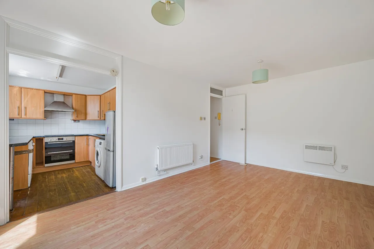 Marlowe Gardens, Eltham, photo 11