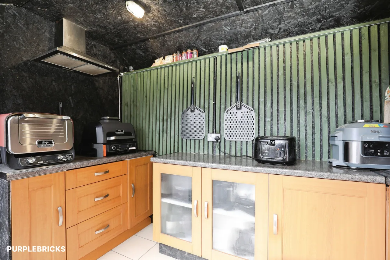 Fegg Hayes Road, Stoke-On-Trent, ST6, photo 6