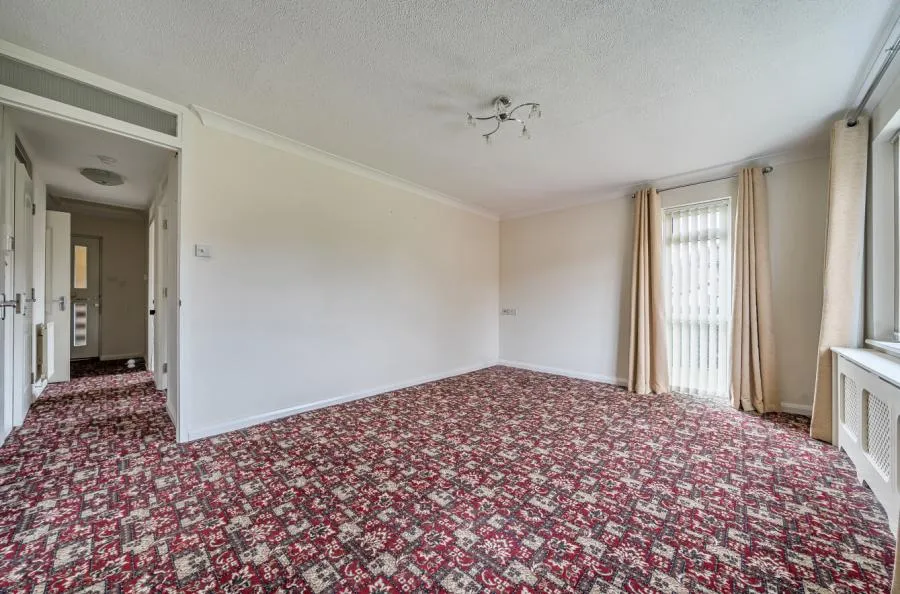 Larks Meade, Earley, RG6, photo 10