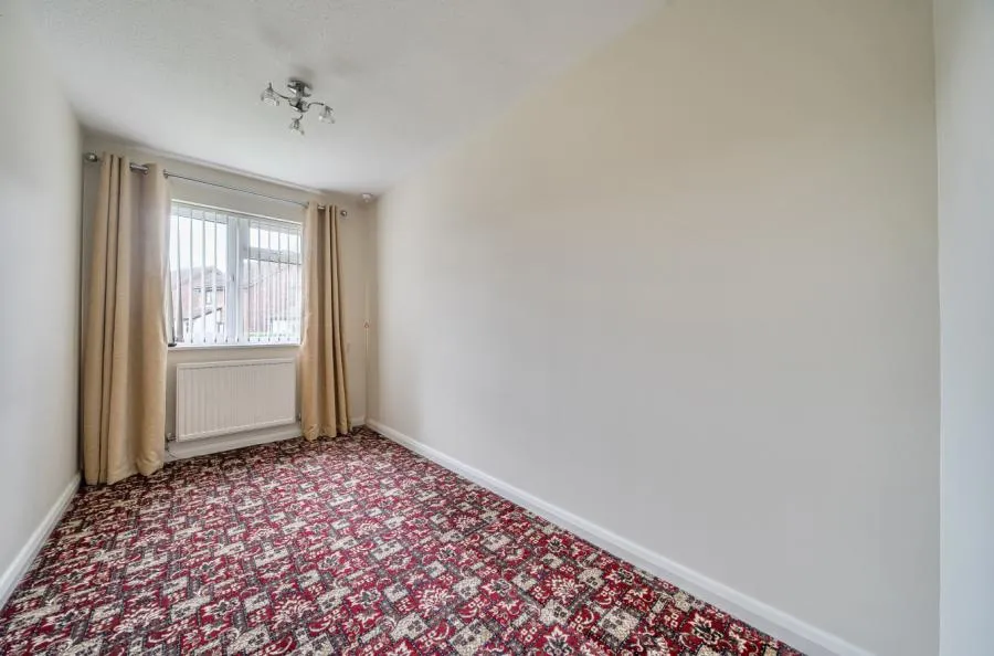 Larks Meade, Earley, RG6, photo 6