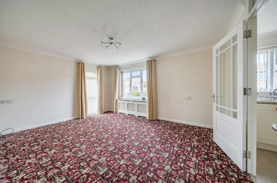 Larks Meade, Earley, RG6, photo 7