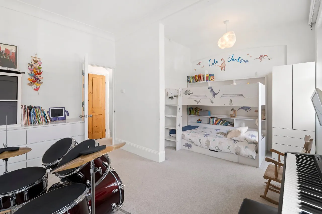 Addington Road, London, N4, photo 15