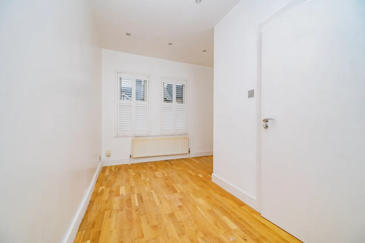 Russell Rise, Luton, LU1, photo 8