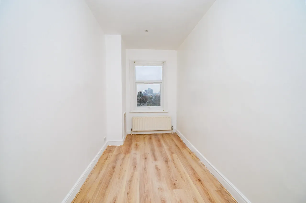 Russell Rise, Luton, LU1, photo 9