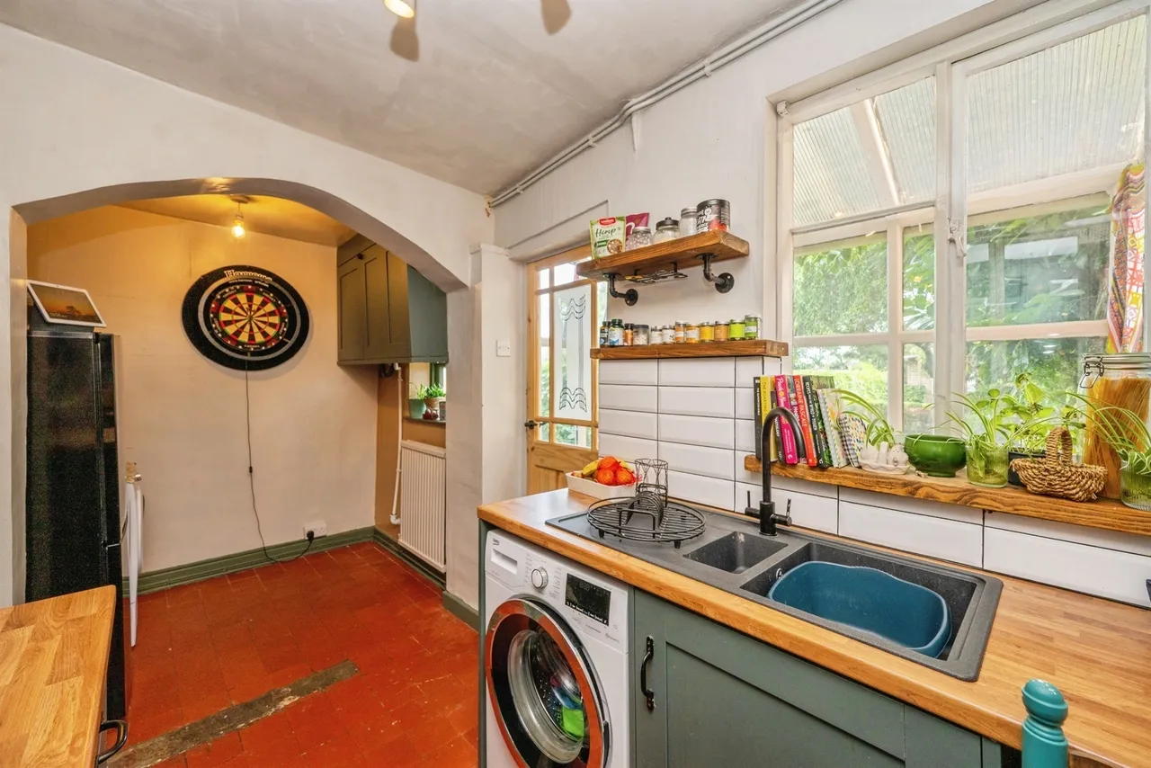North Leys, Ashbourne, DE6, photo 9