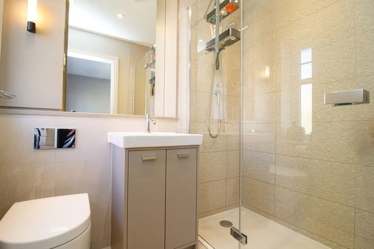 Red Cedar Avenue, Fleet, GU51, photo 16