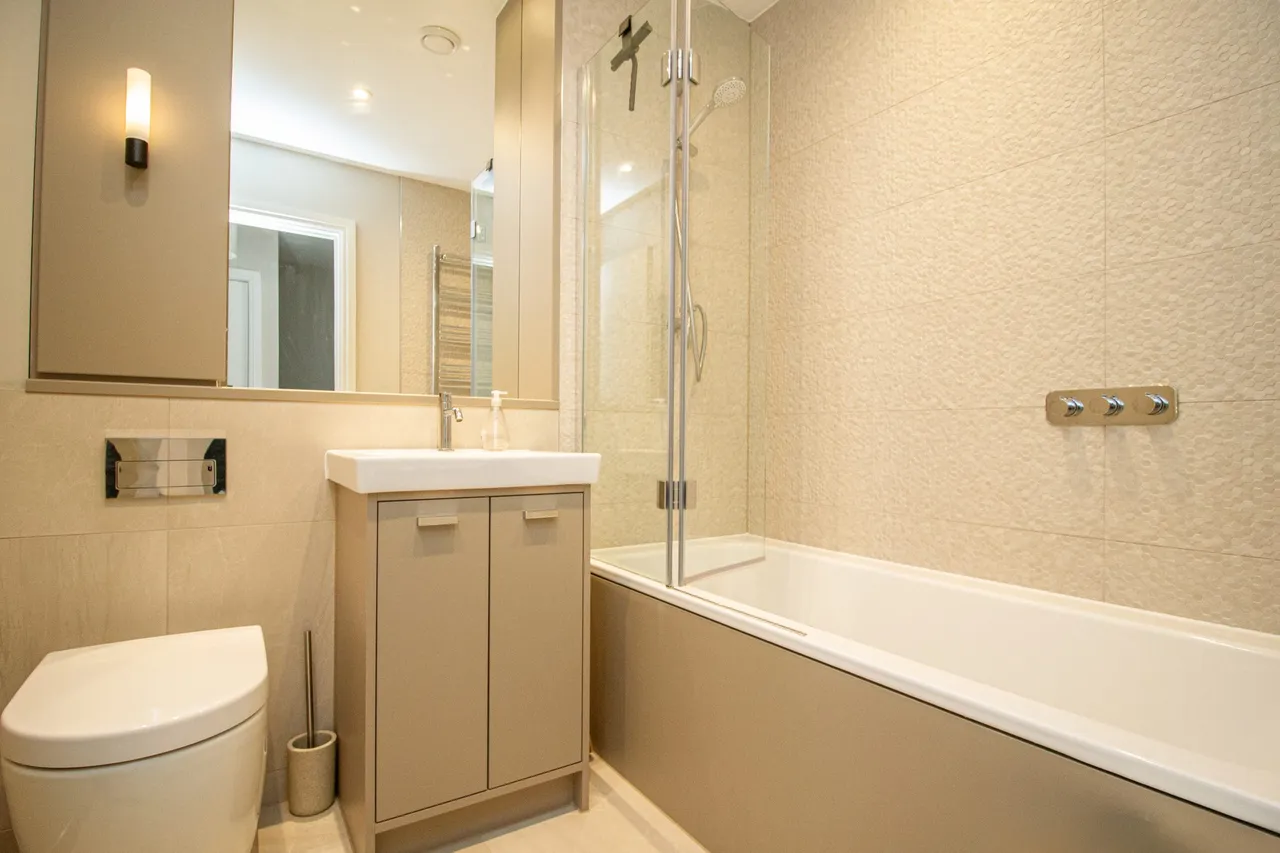 Red Cedar Avenue, Fleet, GU51, photo 12