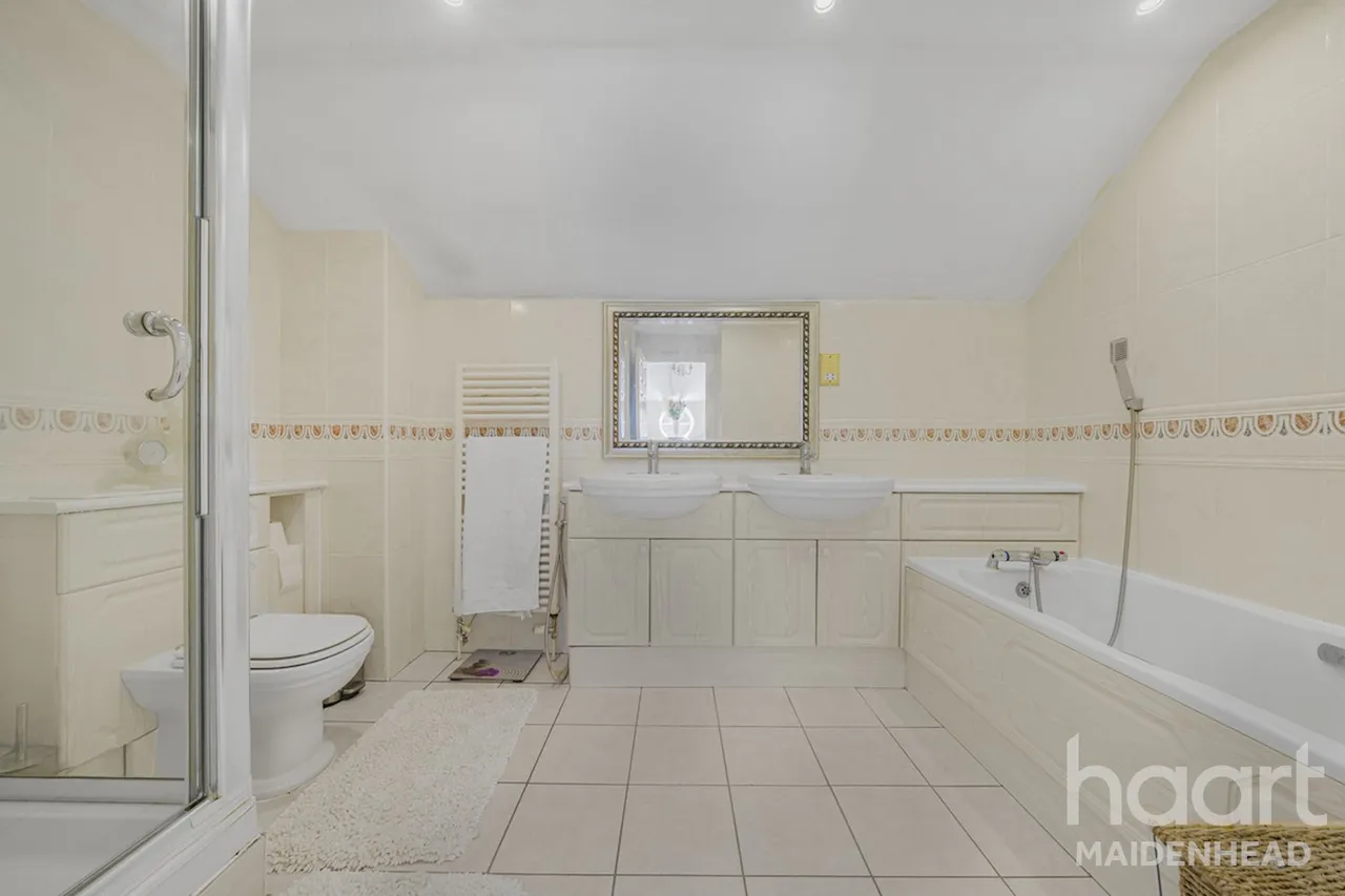 Willow Drive, Maidenhead, SL6, photo 23