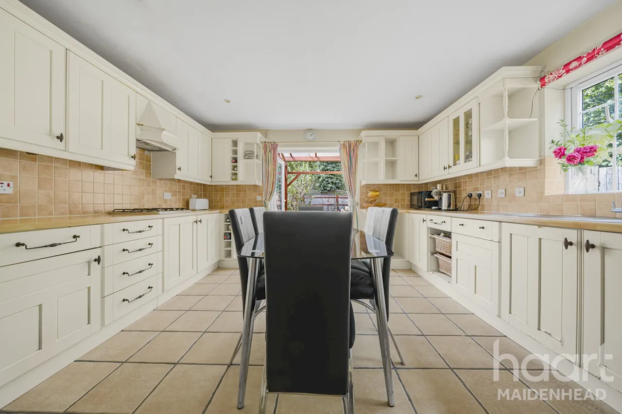 Willow Drive, Maidenhead, SL6, photo 15