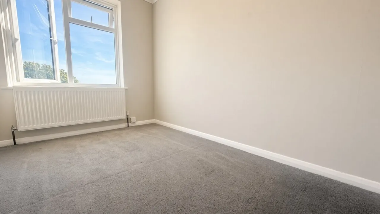Hetherington Road, Shepperton, photo 6