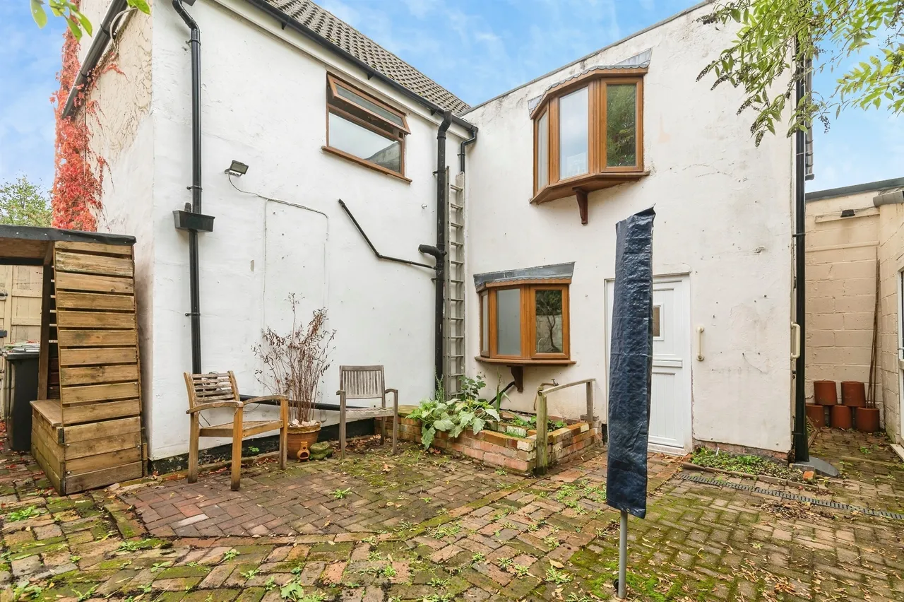 Brookhill Leys Road, Eastwood, NG16, photo 15