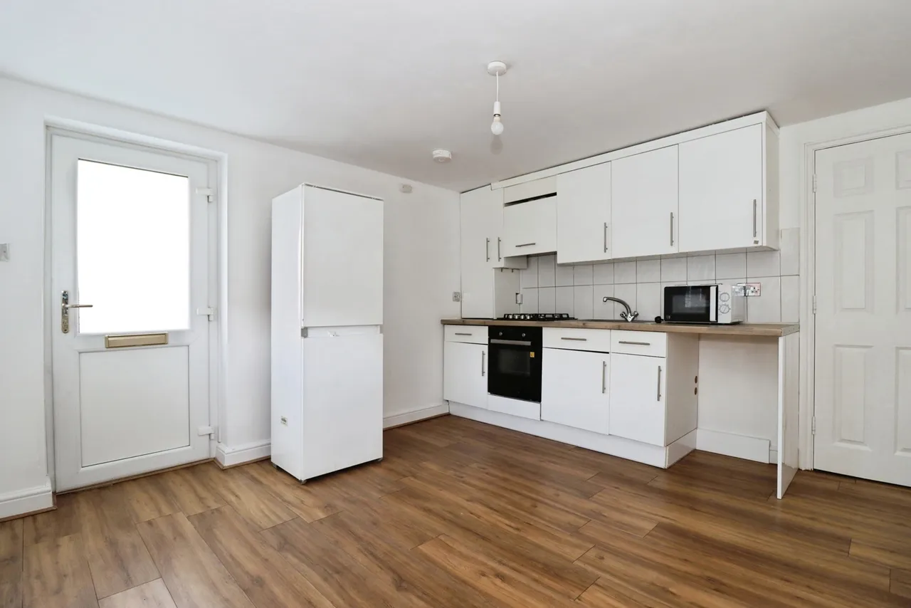 Staple Hill Road, Bristol, BS16, photo 11