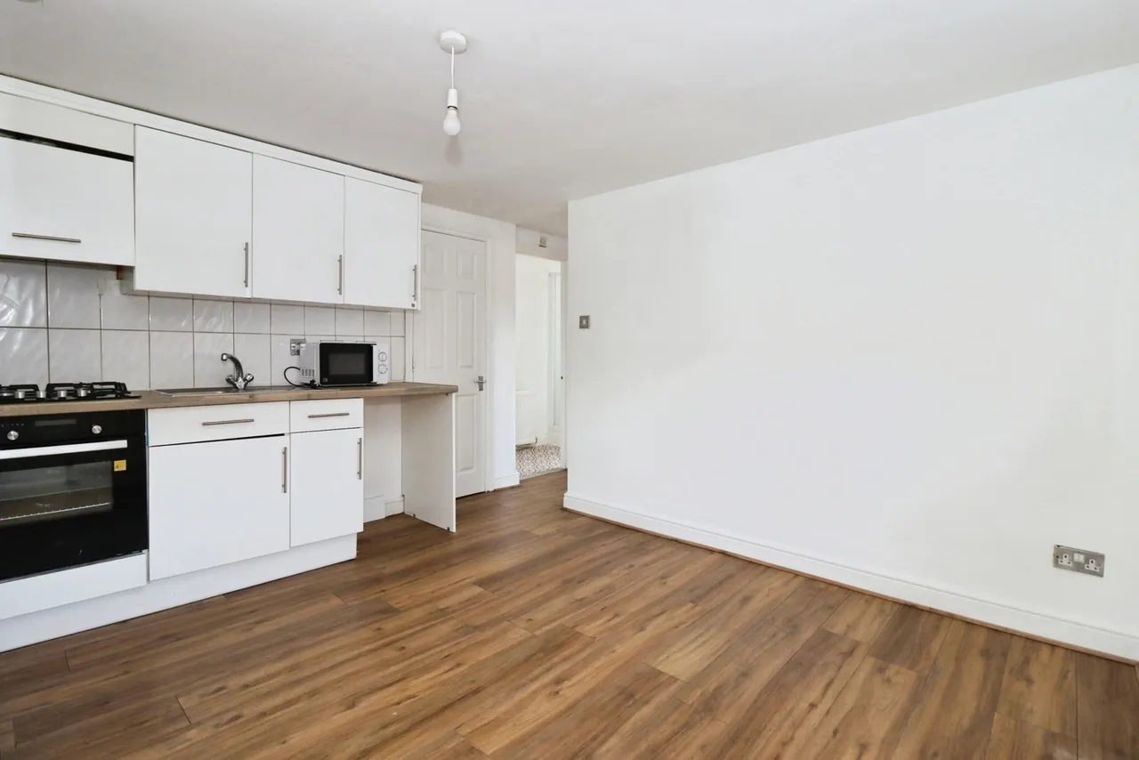 Staple Hill Road, Bristol, BS16, photo 5