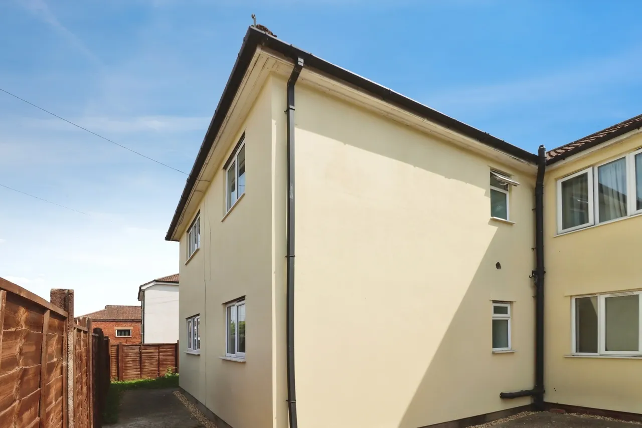 Staple Hill Road, Bristol, BS16, photo 15