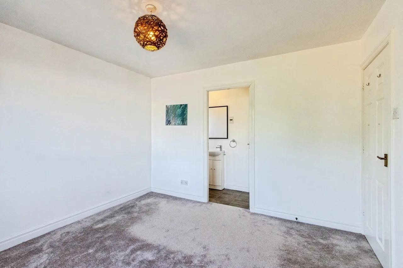Leeds Road, Wakefield, West Yorkshire, WF1, photo 14