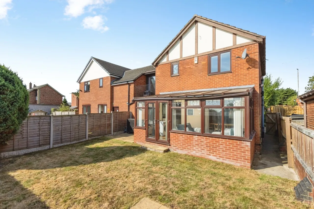 Leeds Road, Wakefield, West Yorkshire, WF1, photo 19
