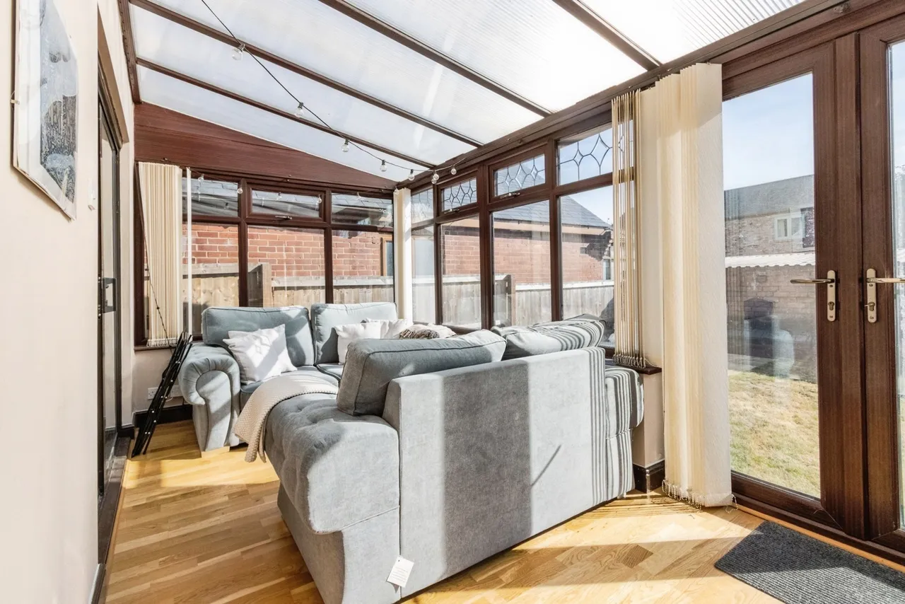 Leeds Road, Wakefield, West Yorkshire, WF1, photo 10