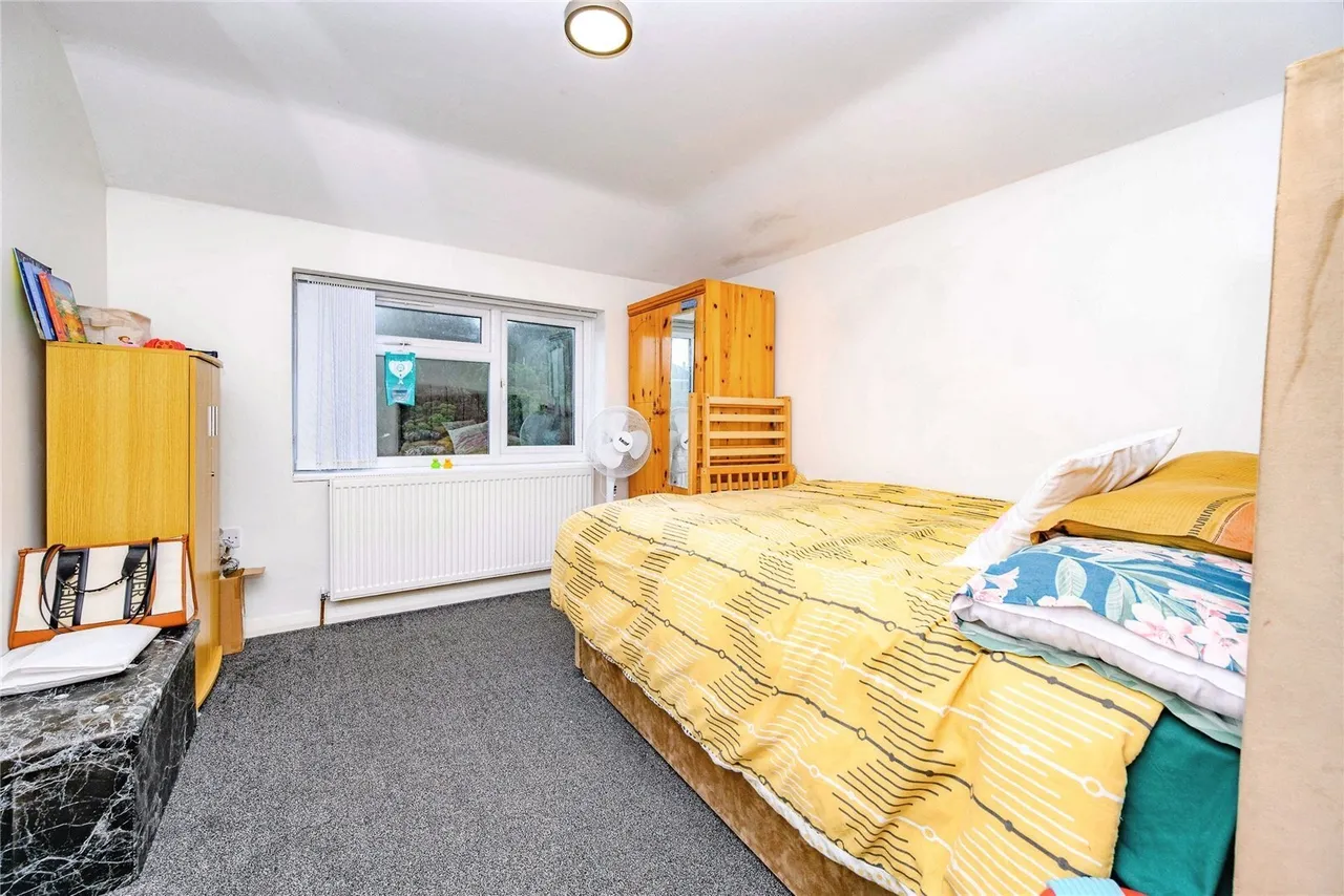 Charlwood Road, Luton, Bedfordshire, LU4, photo 13