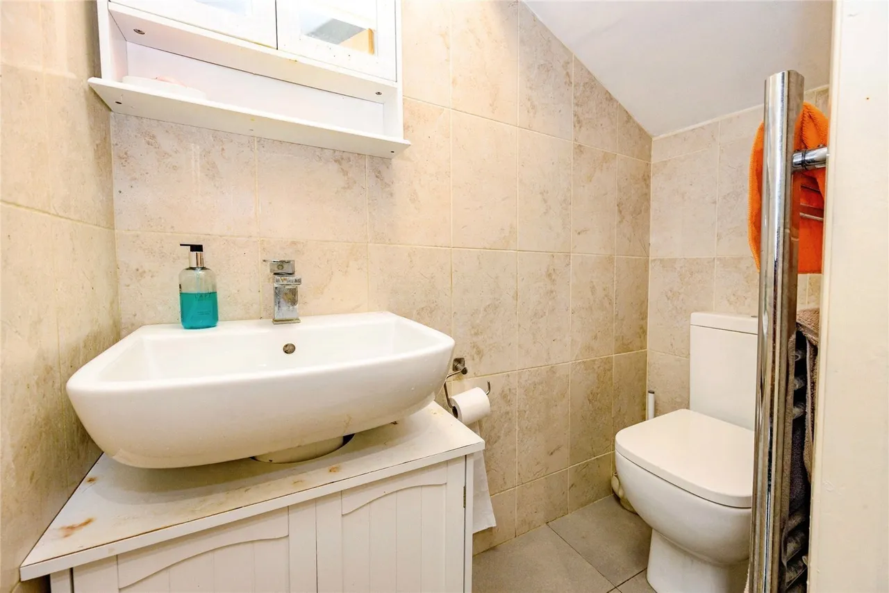 Charlwood Road, Luton, Bedfordshire, LU4, photo 16
