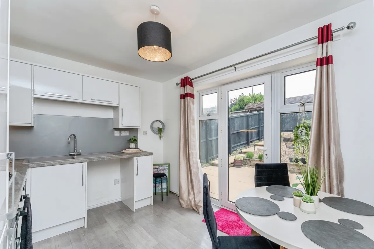 Lucerne Close, Huntington, CH3, photo 9