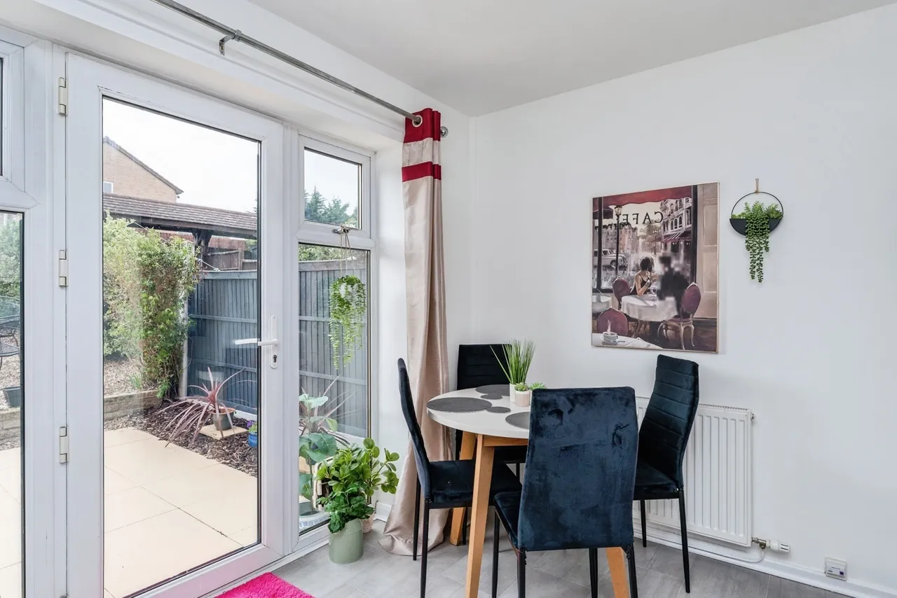 Lucerne Close, Huntington, CH3, photo 10