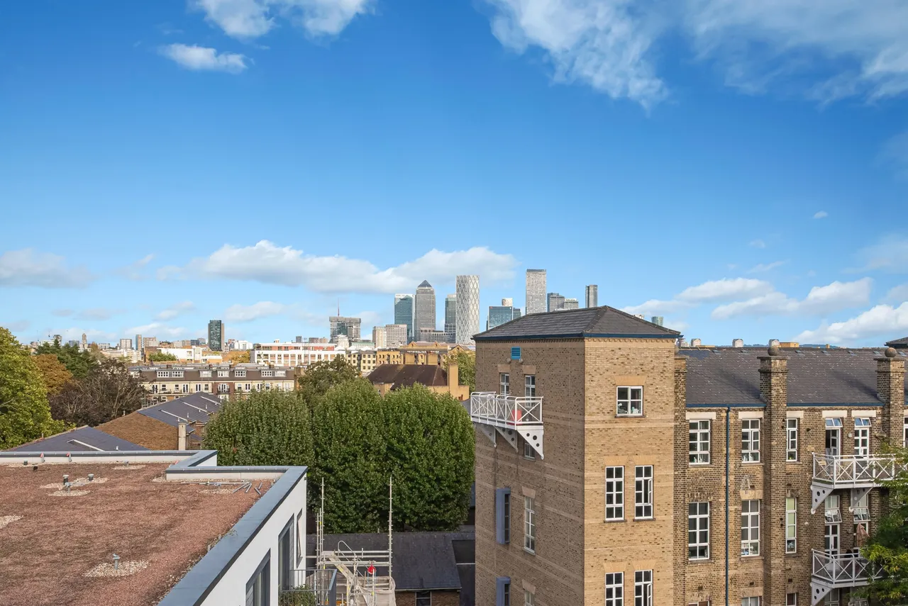 Raine Street, London, E1W, photo 3