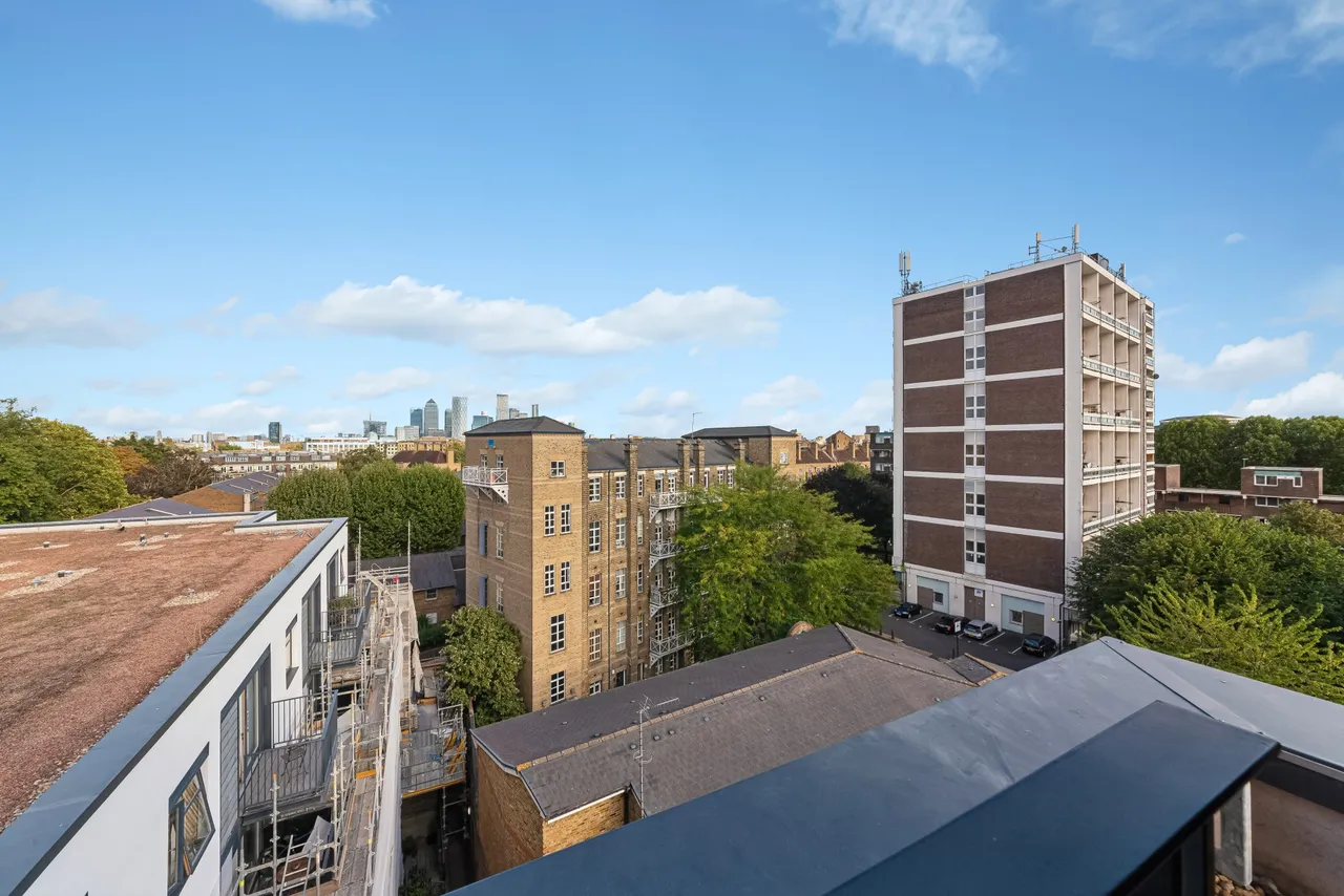 Raine Street, London, E1W, photo 13