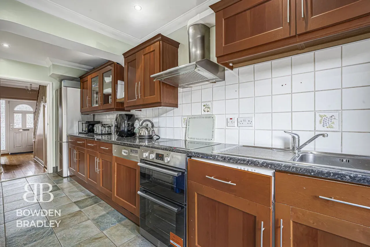 Hulse Avenue, Collier Row, RM7, photo 7