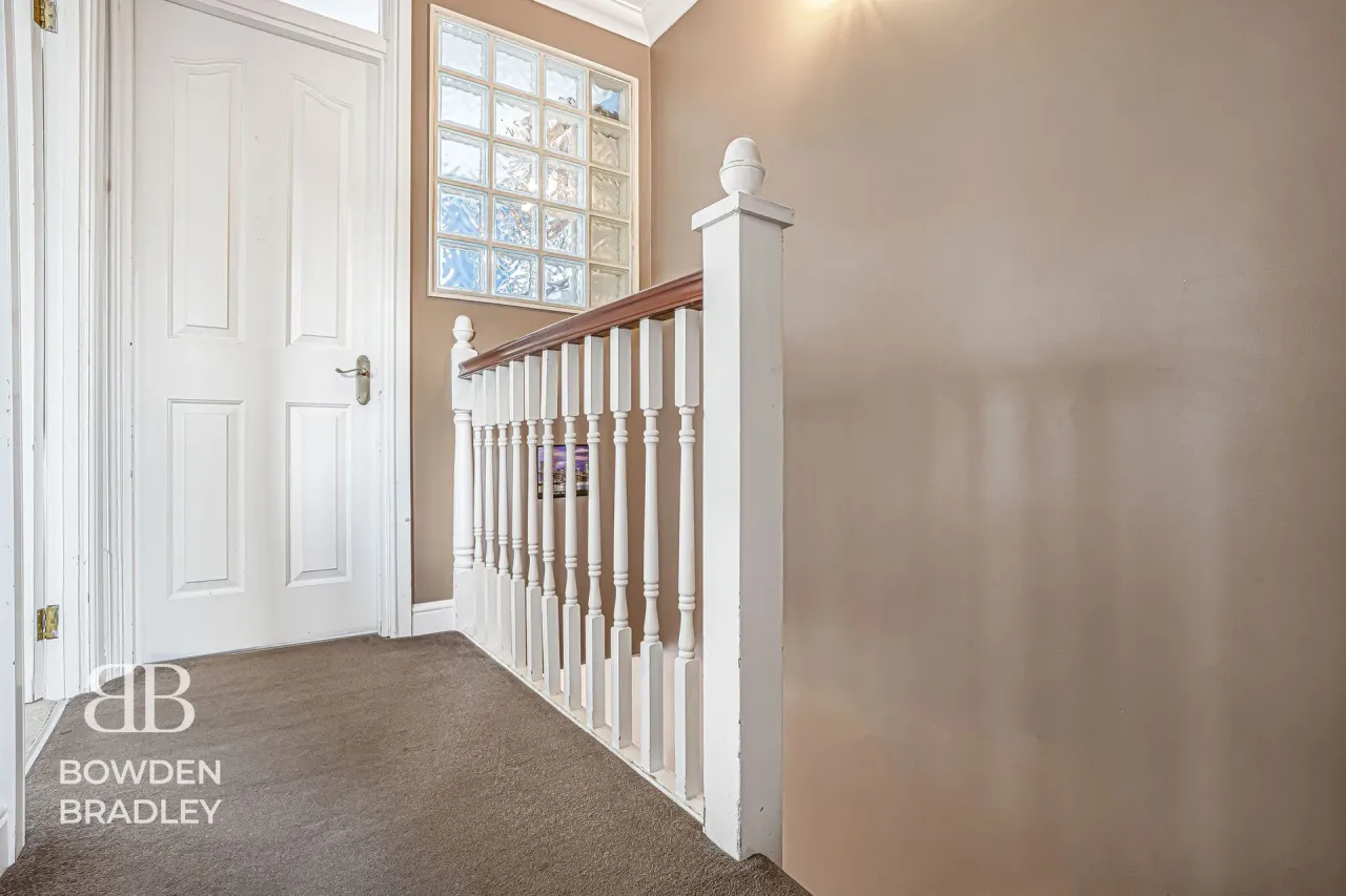 Hulse Avenue, Collier Row, RM7, photo 9