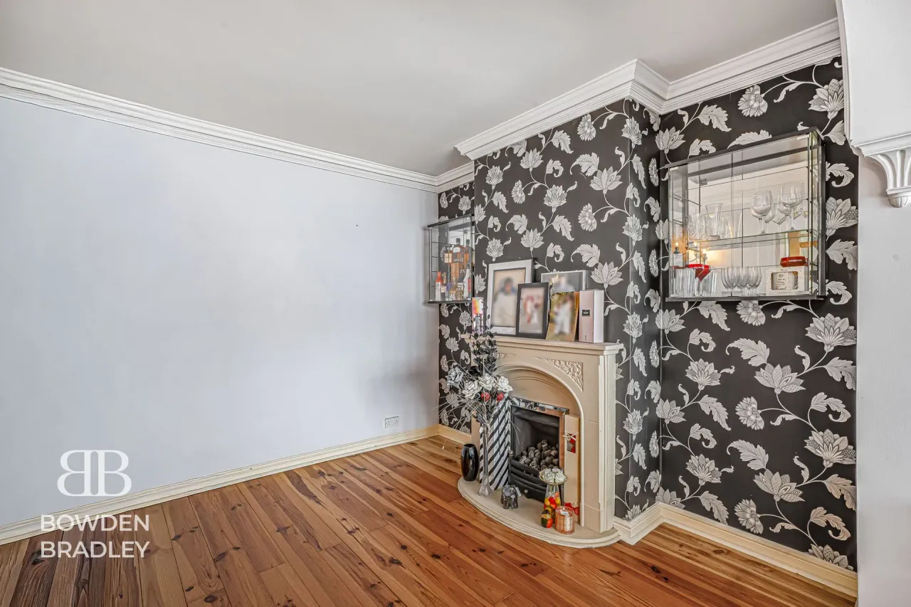 Hulse Avenue, Collier Row, RM7, photo 3
