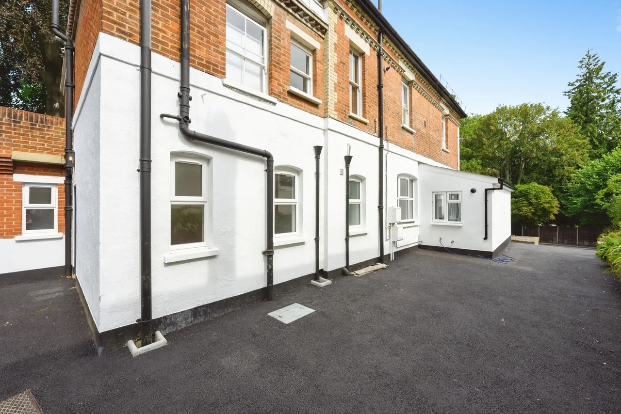 Valley Road, Kenley, CR8, photo 15