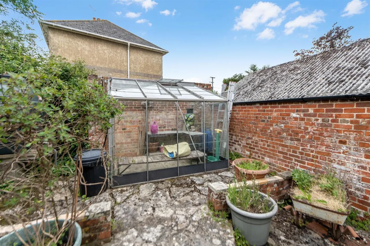 Manston, Sturminster Newton DT10 1EZ, photo 37