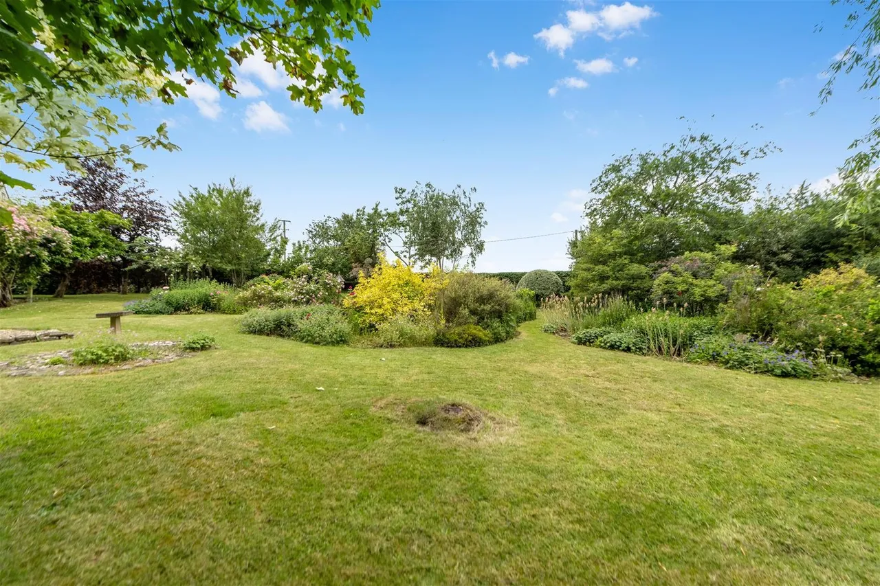 Manston, Sturminster Newton DT10 1EZ, photo 11