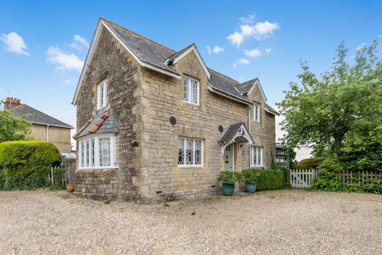 Manston, Sturminster Newton DT10 1EZ, photo 31