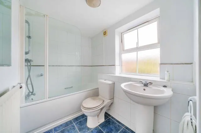 Crowell Mews, Aylesbury, HP19, photo 8