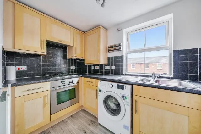 Crowell Mews, Aylesbury, HP19, photo 4